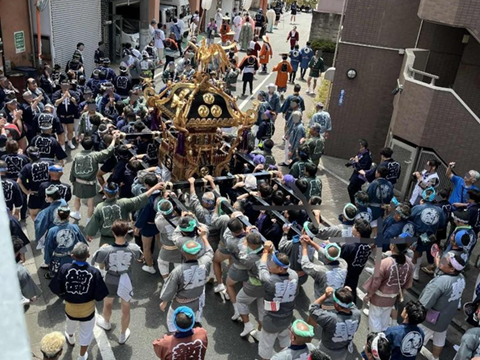 田端八幡神社例大祭④ 会社横を本宮神輿が通過！ 2025.8